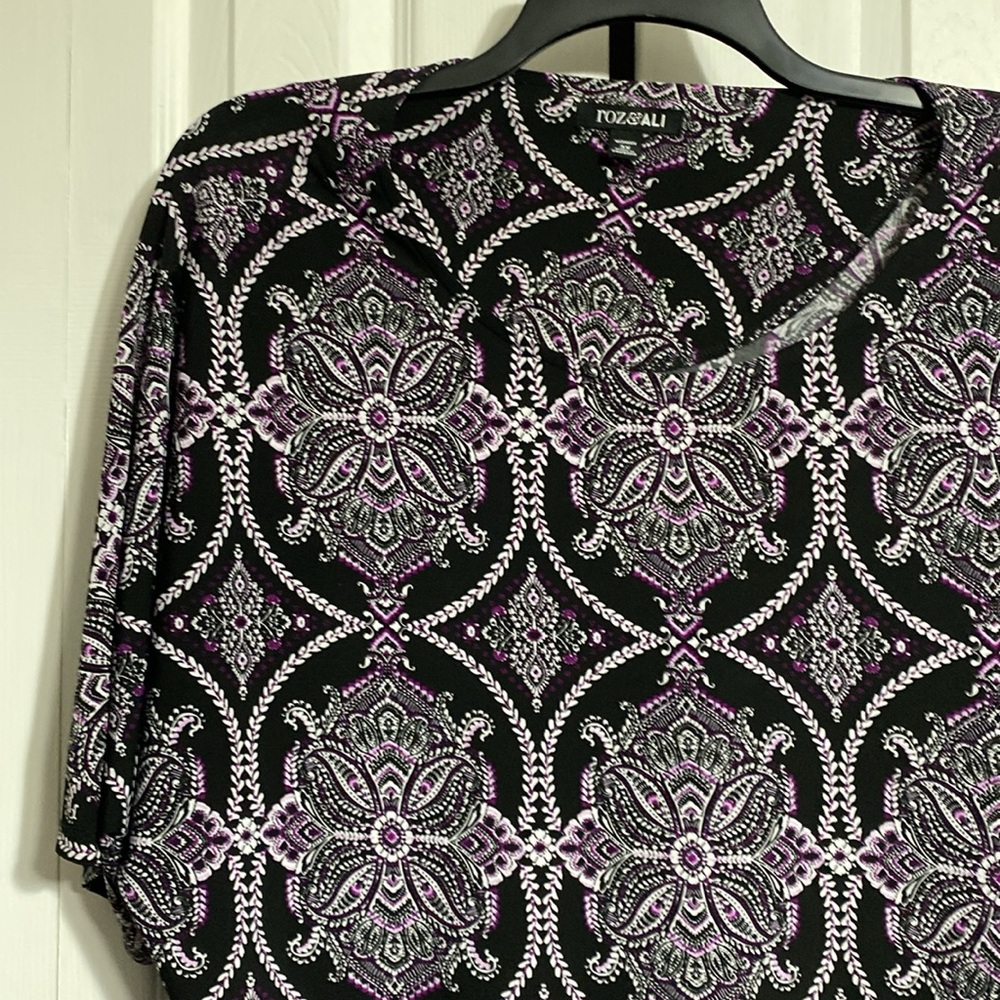 PRETTY Roz & Ali stretch Purple Black & white Short Sleeve top blouse shirt  3X - Picture 2 of 12